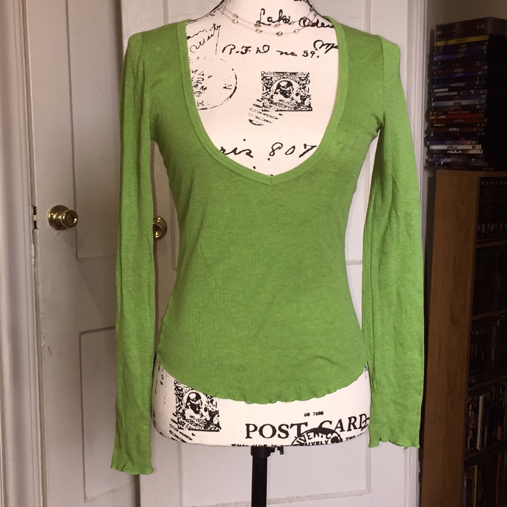 EUC The Limited lime green long sleeved Tee